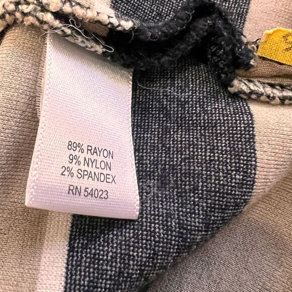 Striped Knit Tie-Waist Dress Tan Black Stretch V-Neck Short Sleeve Knee-Length S - Picture 5 of 7